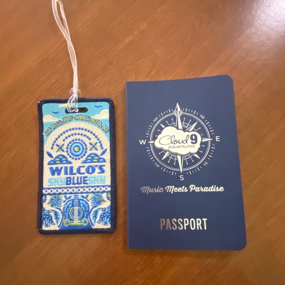New/unused luggage tag and notebook from Wilco’s Sky Blue Sky festival NWOT - Picture 7 of 9